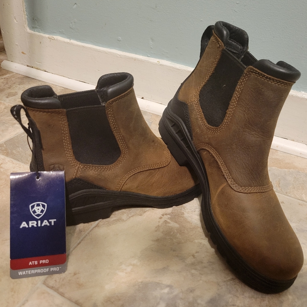Ariat Women's 8.5 Barnyard Twin Gore II Waterproof Boots